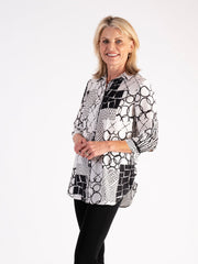 Black/White Contrast Geometric Pattern Shirt – Classic Sophistication