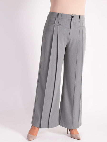 A Soft Grey Pleated Trousers – Classic and Comfortable Fit