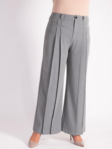A Soft Grey Pleated Trousers – Classic and Comfortable Fit