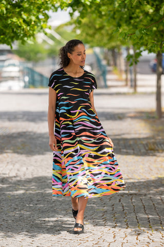 Blk/Multi Dancing Waves Cap Sleeve Premium Jersey Dress