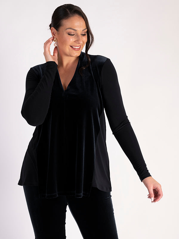 Plus size black velvet top hotsell