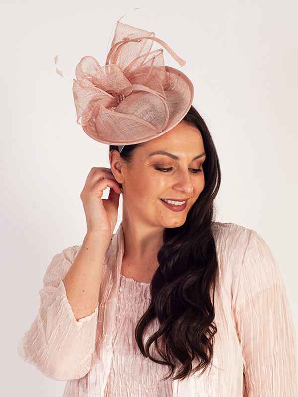 Small Hatinator Bows & Feathers
