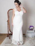 Ivory Scallop Lace Dress With Train (front view)
