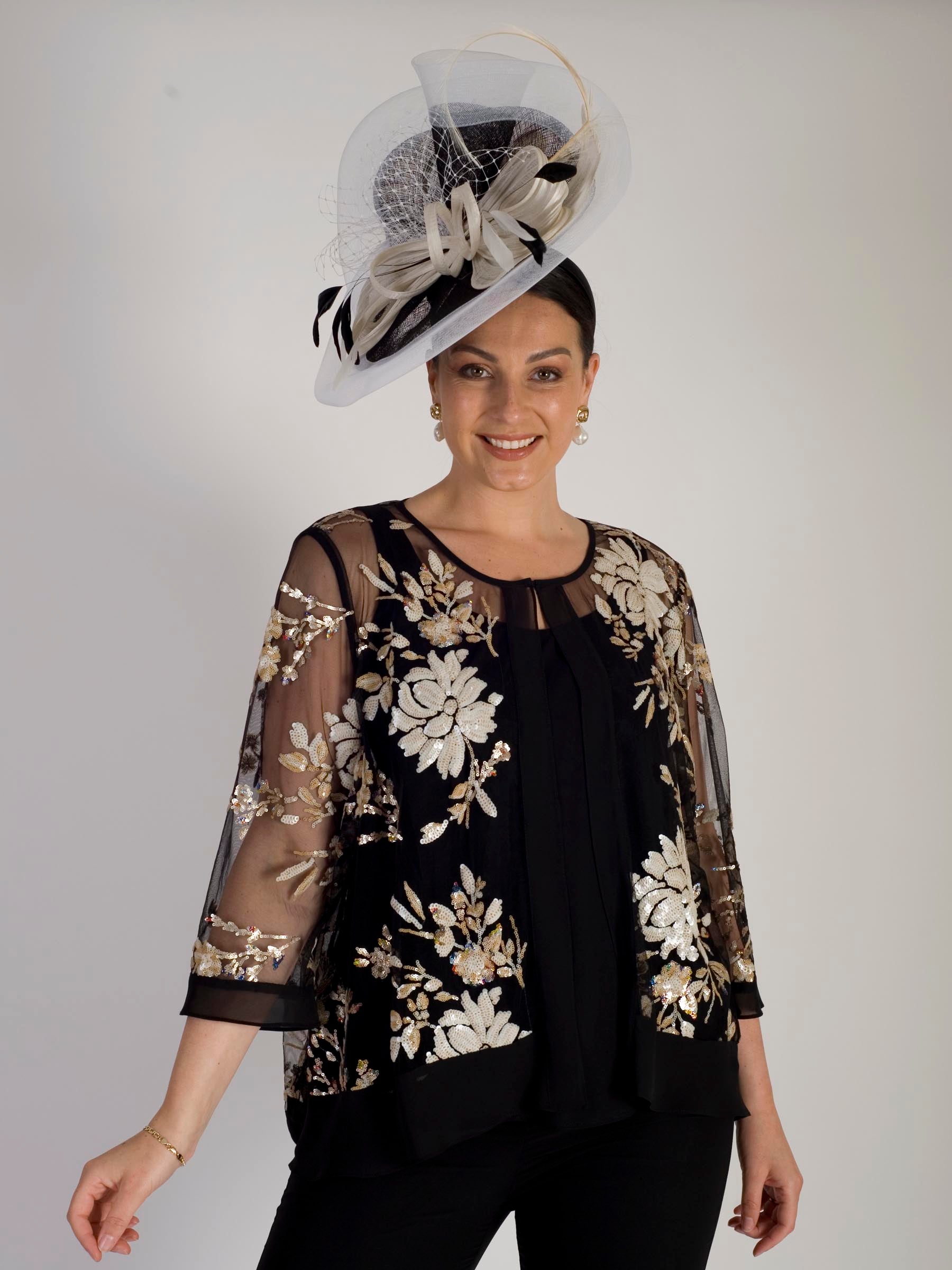 Black/White Large Fascinator With Large Bow | Chesca Direct